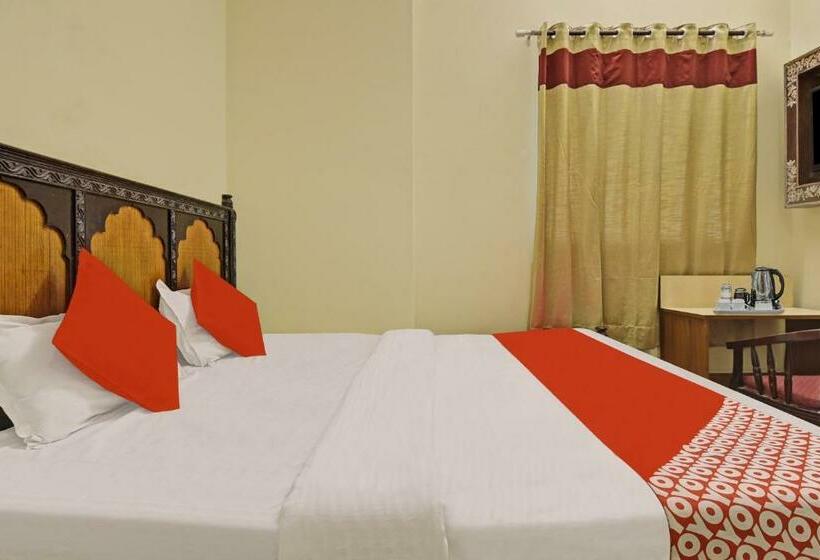 غرفة كلاسيكية ثلاثية, Flagship Hotel Kartikey Stays