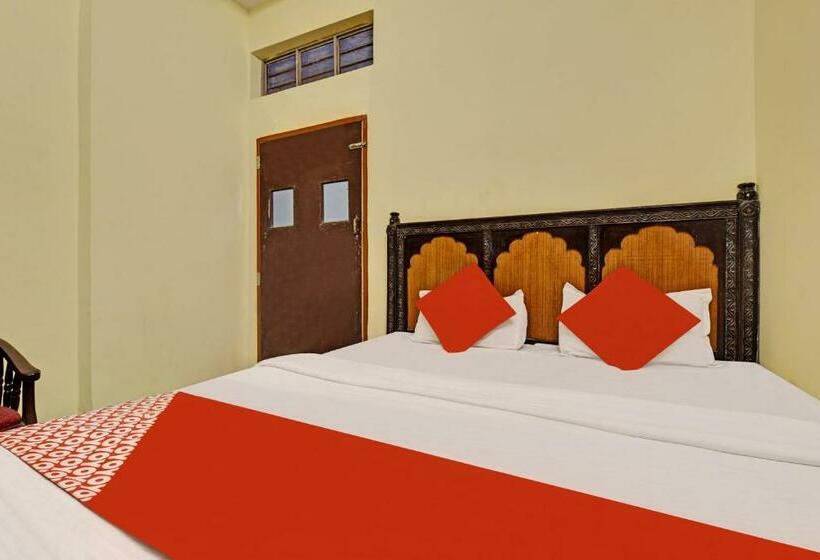 Трехместный Номер Классика, Flagship Hotel Kartikey Stays