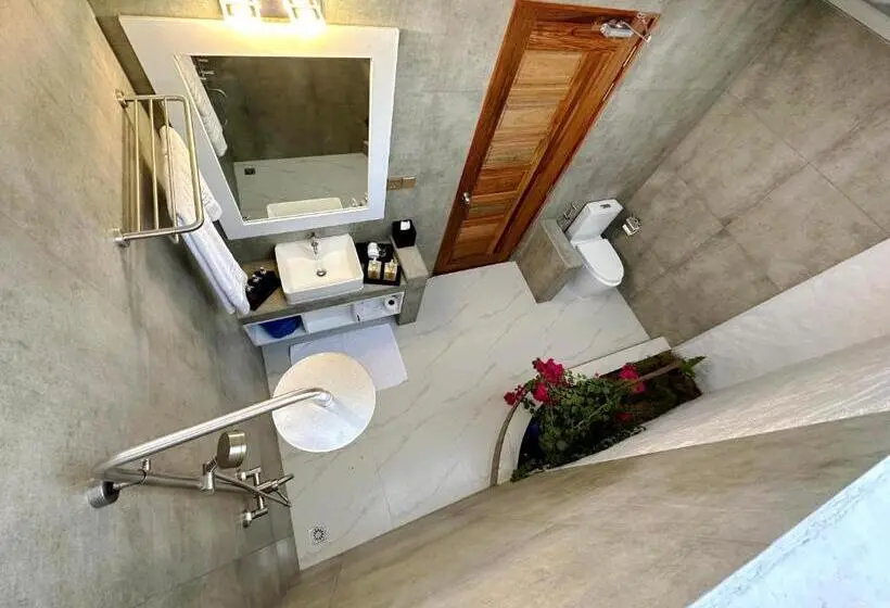 اتاق لوکس خانوادگی, Island Luxury Dive Hotel Fulhadhoo