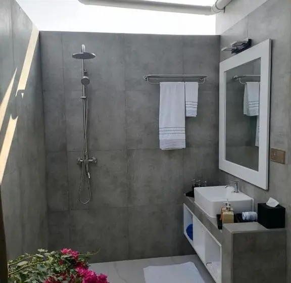 اتاق خانوادگی, Island Luxury Dive Hotel Fulhadhoo