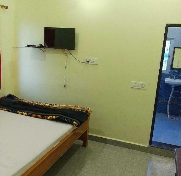 스탠다드 룸, Av Priya Rajgir