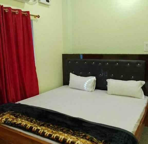 스탠다드 룸, Av Priya Rajgir