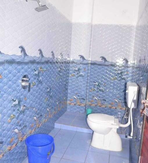 스탠다드 룸, Av Priya Rajgir