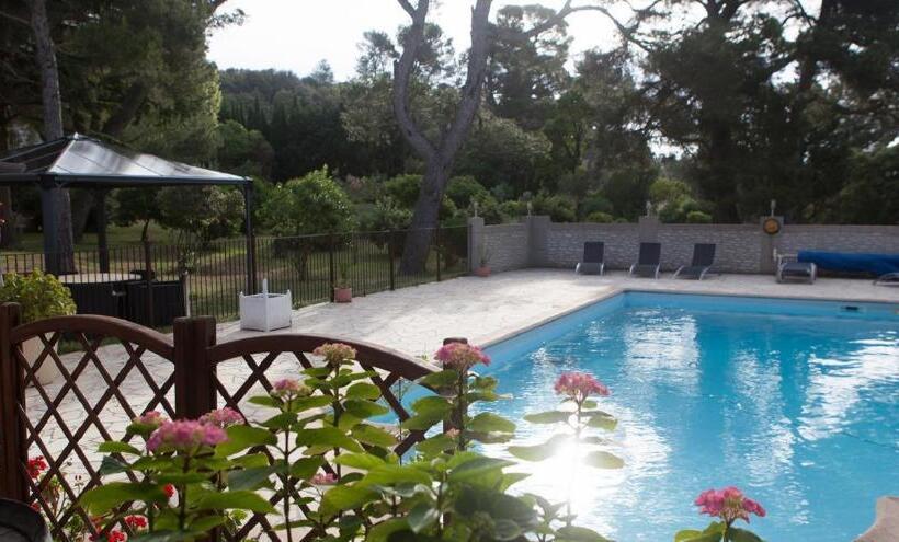 Номер Стандарт, Room In Guest Room   Le Havre Guest Room In The Heart Of The Vineyard