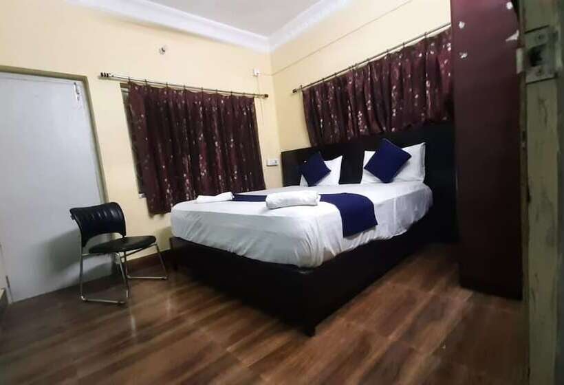 Номер Deluxe, Goroomgo Salt Lake Palace Kolkata