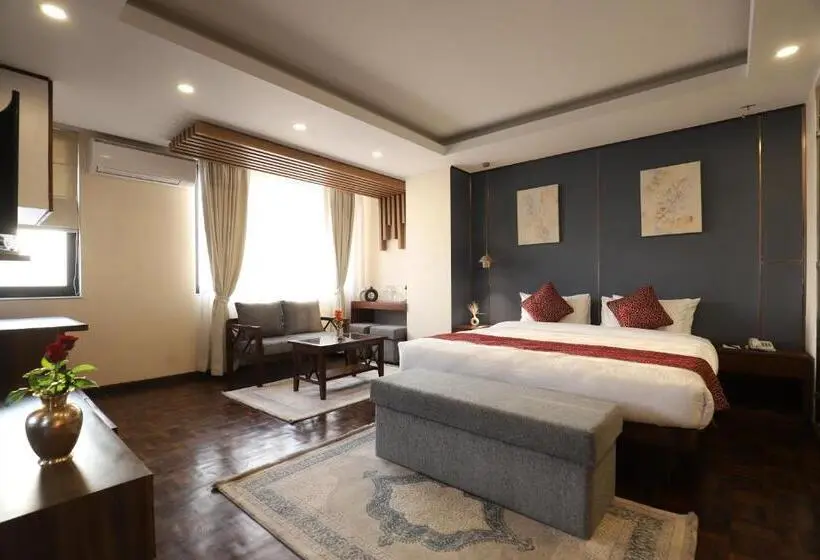 سوییت با چشم‌انداز کوه, Apex Business Hotel   Airport