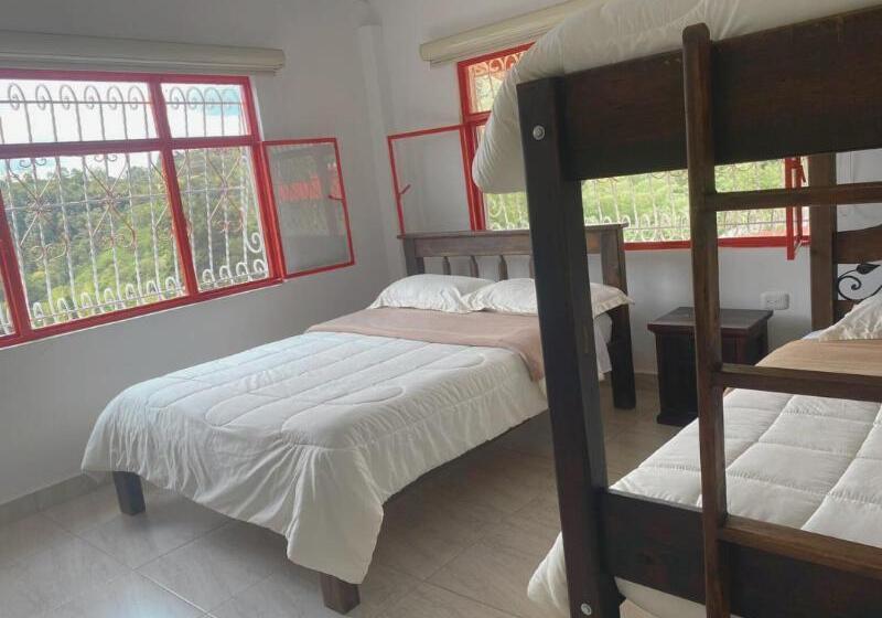 디럭스 패밀리 룸, Cafetero Valparaíso