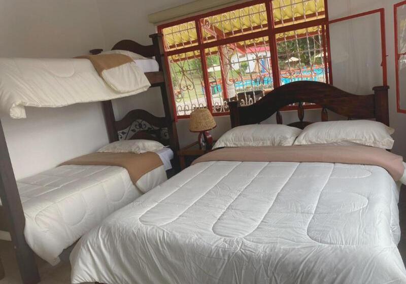 디럭스 패밀리 룸, Cafetero Valparaíso