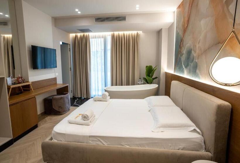 ハイドロマッサージバス付きスイート, Memaj