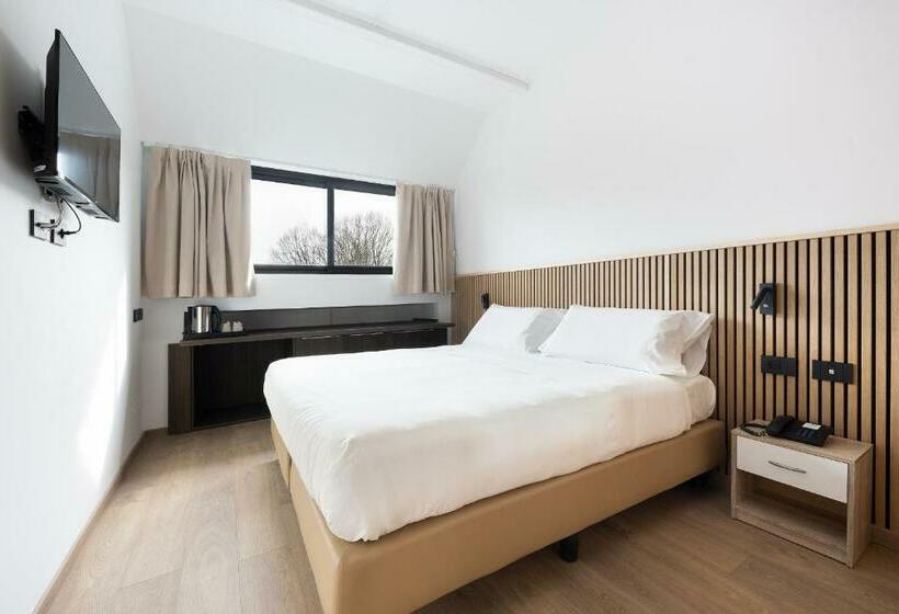 חדר סטנדרט יחיד, Moon Palace