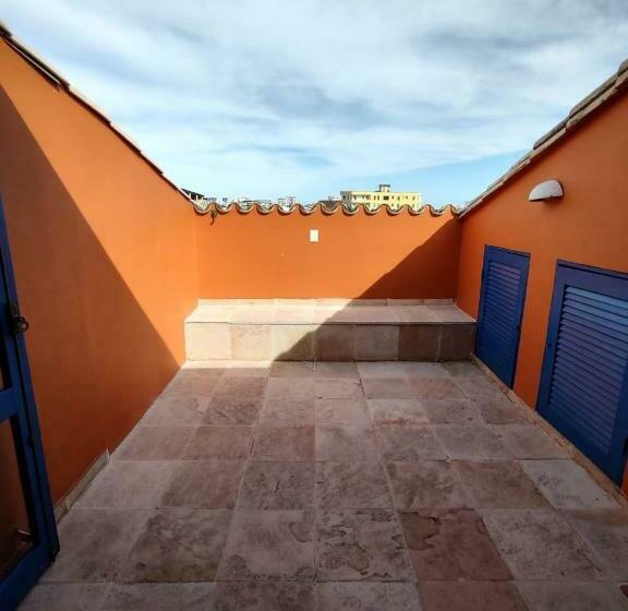 Balkonlu Delüks Oda, Villa Salvador