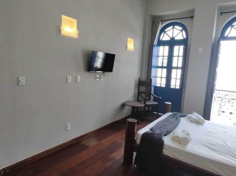 Lüks Üç Kişilik Oda, Villa Salvador