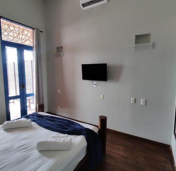 Deniz Manzaralı Balkonlu Delüks Oda, Villa Salvador