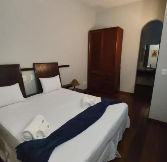 Standart Oda, Villa Salvador