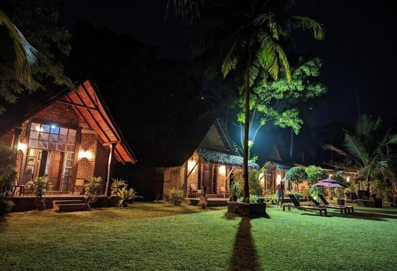 패밀리 룸, Gagees Lake View Cabana