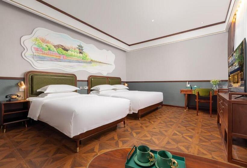 Chambre Familiale Supérieure, Time Traveller Boutique Hotel Near Chengdu Wide Narrow Lane, People S Park, Chengdu Panda Base, 10