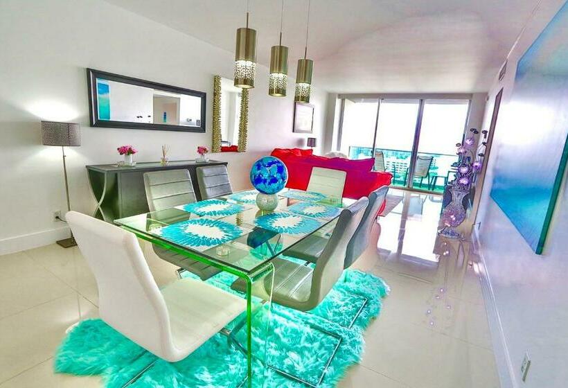 شقة دور أخير غرفة نوم واحدة, Beautiful Penthouse Condo With Stunning Views Of Both Ocean And City