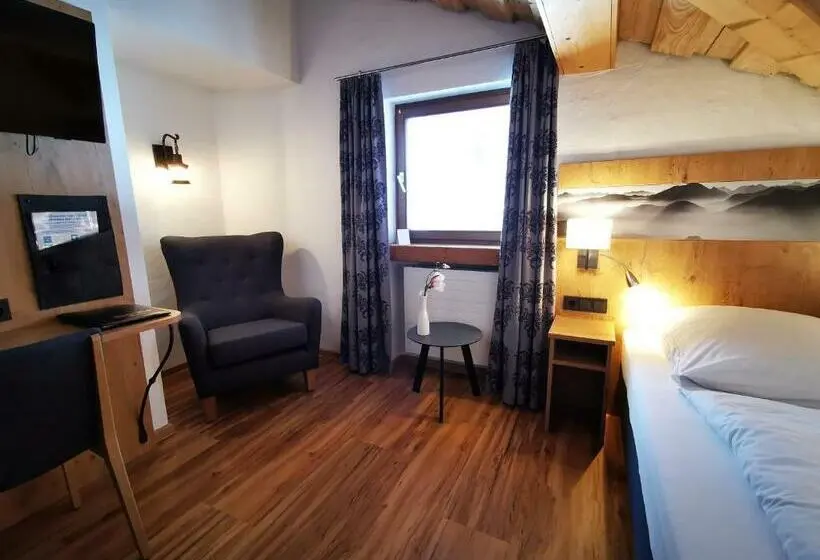 Standard Yhden Hengen Huone, Gasthof & Hotel Zur Post