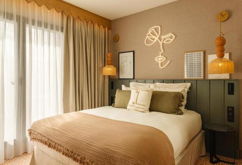 Classic room with balcony, Bloom House Hôtel & Spa