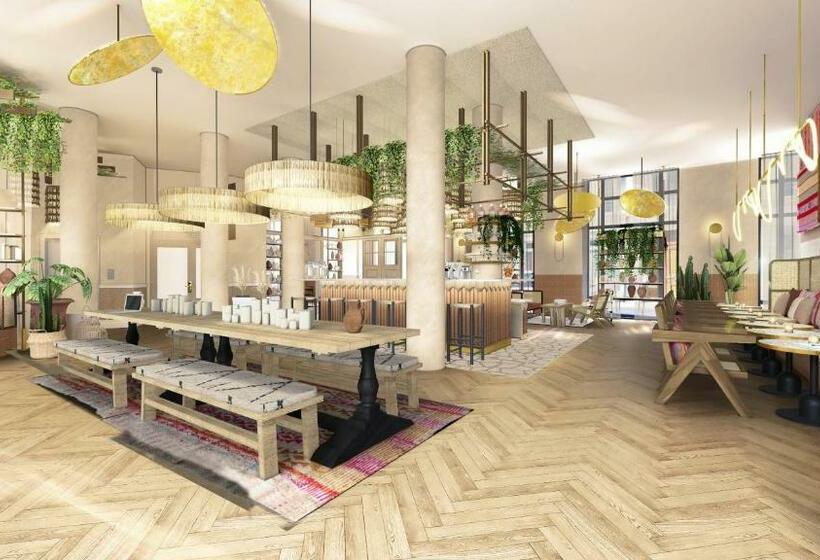 Classic room with balcony, Bloom House Hôtel & Spa