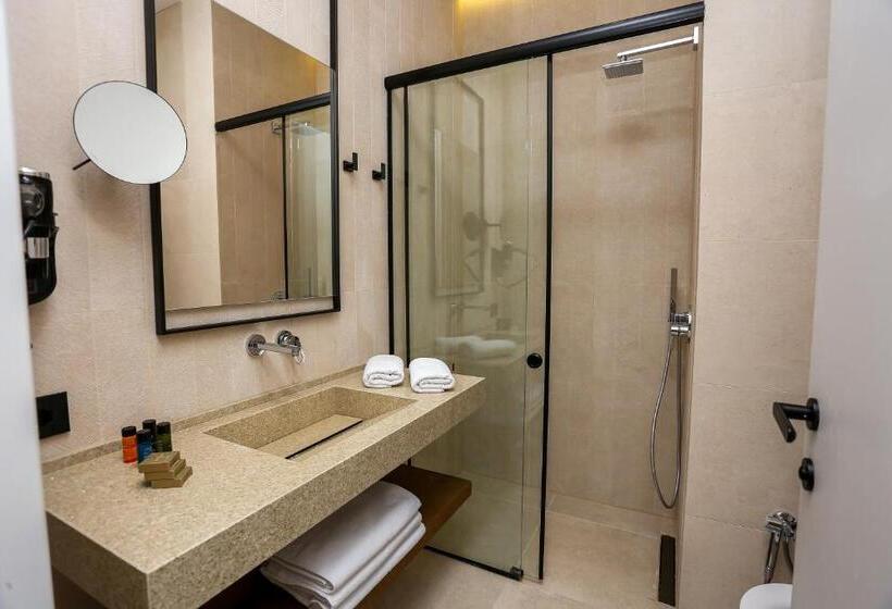 اتاق سه نفره دلوکس با چشم‌انداز دریا, Nassau