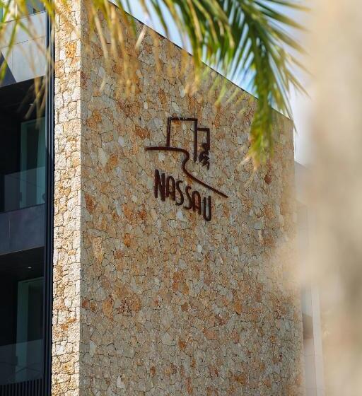 اتاق سه نفره دلوکس با چشم‌انداز دریا, Nassau