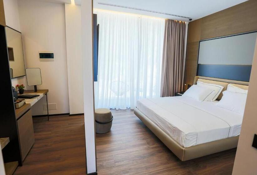 اتاق استاندارد با چشم‌انداز کوهستان, Nassau