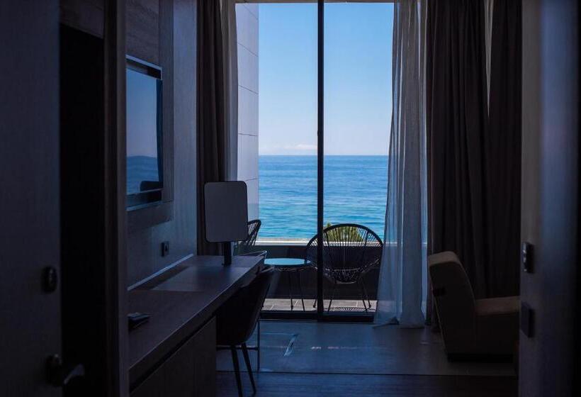 سوییت جونیور با چشم‌انداز دریا, Nassau