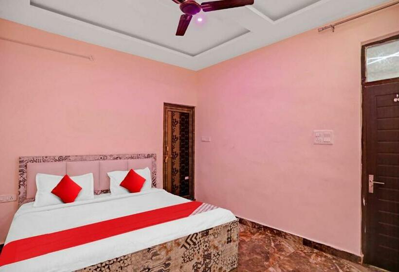 חדר קלאסי לשלושה, Flagship Siddhi Banquet And Hall