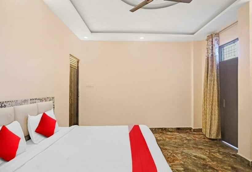 חדר קלאסי לשלושה, Flagship Siddhi Banquet And Hall