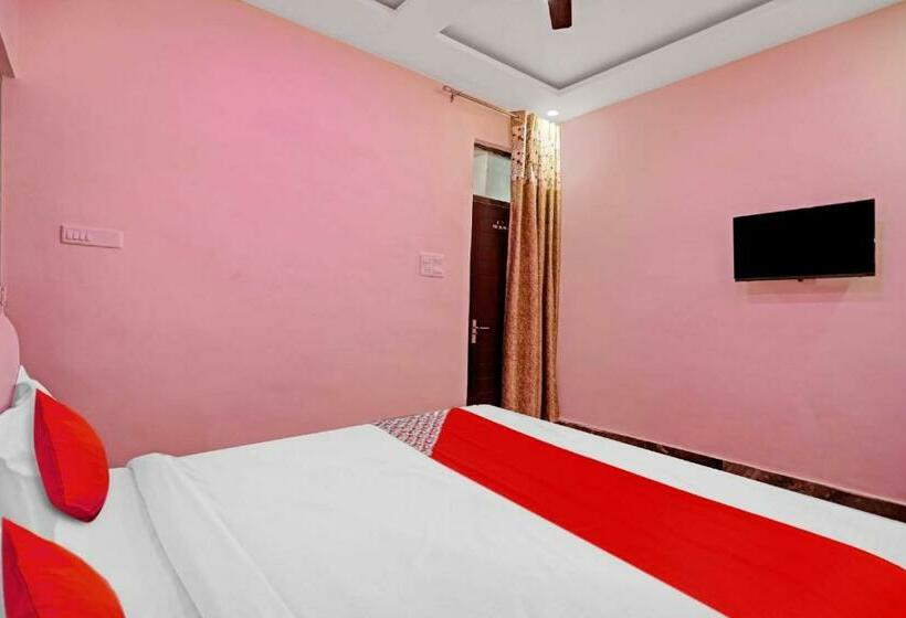 חדר קלאסי לשלושה, Flagship Siddhi Banquet And Hall