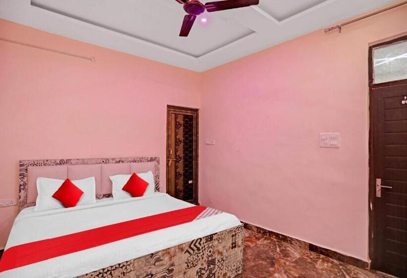 חדר קלאסי לשלושה, Flagship Siddhi Banquet And Hall