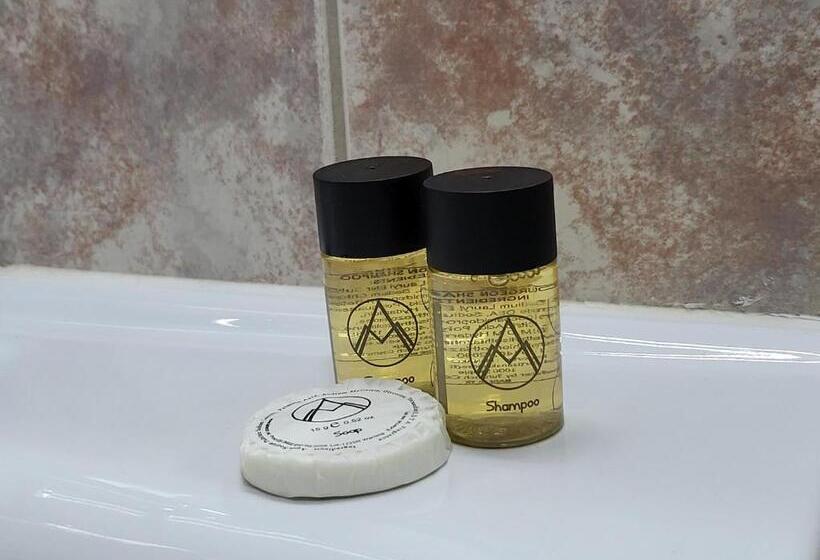 اتاق استاندارد سه تخته با بالکن, Mayberry Lake   Villa Medijapark