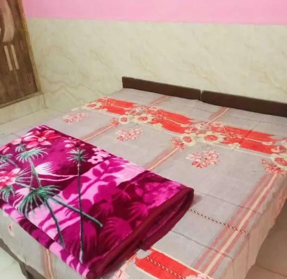 Classic Kolmen Hengen Huone, 70254 Billu