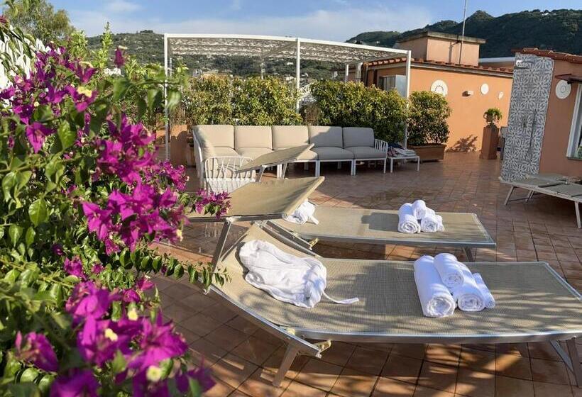 غرفة ديلوكس, The Rooftop Terrace B&b