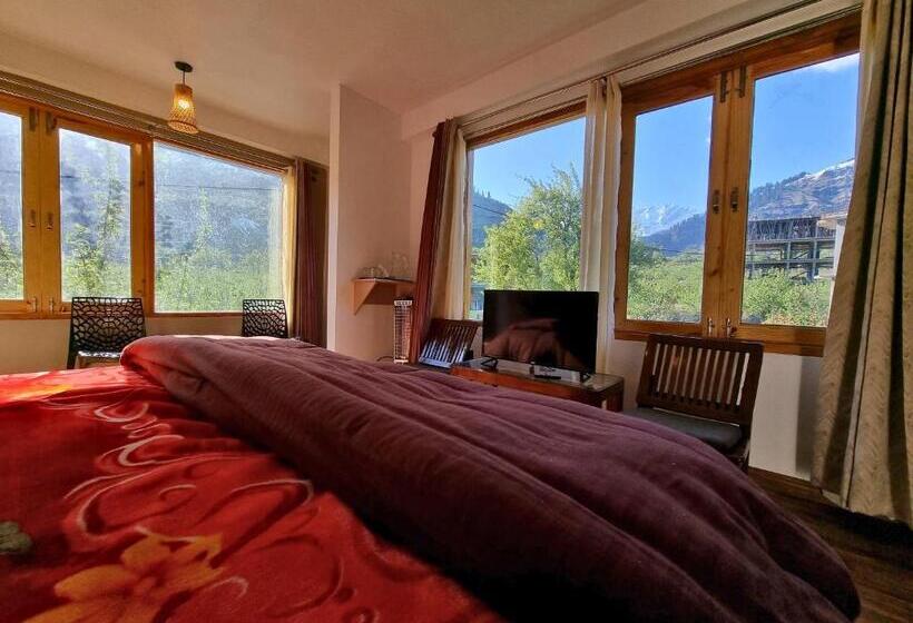 חדר דלוקס, The Bunker Burwa Manali