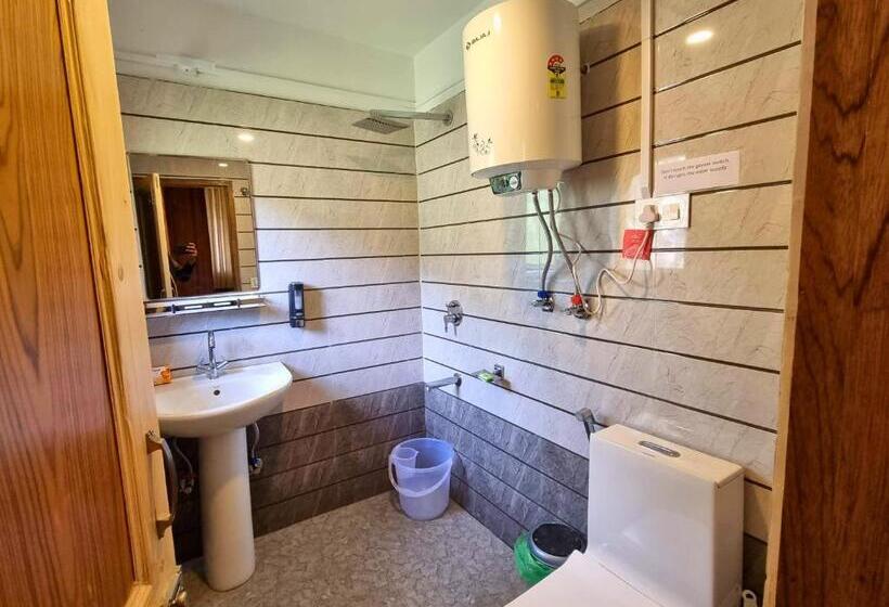 חדר דלוקס עם מרפסת, The Bunker Burwa Manali