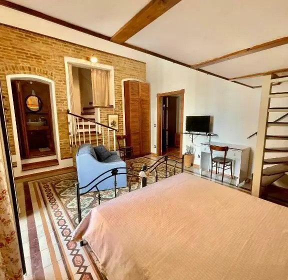 اتاق استاندارد چهار تخته, Appartamento In Centro   Bellavista House