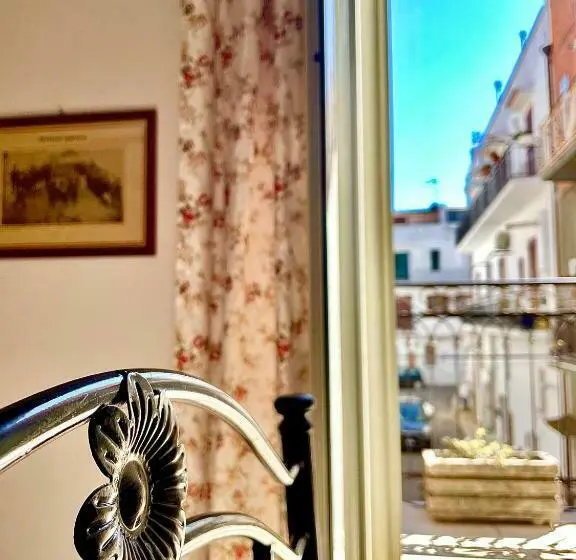 اتاق استاندارد چهار تخته, Appartamento In Centro   Bellavista House