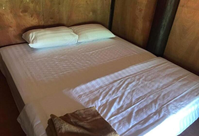 اتاق استاندارد سه نفره, Bee Lucky Homestay Cat Ba Island