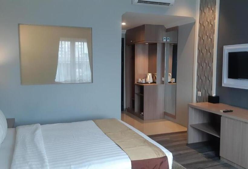 デラックスルーム, Luminor Hotel Palembang By Wh
