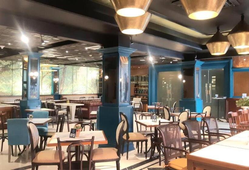 デラックスルーム, Luminor Hotel Palembang By Wh