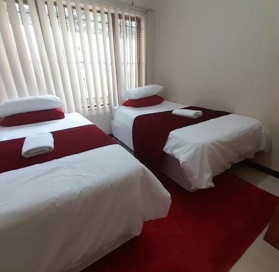 בית, 4 חדרי שינה, The Family And Prayer Guesthouse