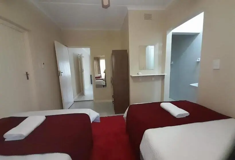 ４ベッドルームハウス, The Family And Prayer Guesthouse