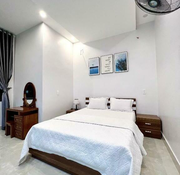 اتاق خانوادگی, 150 Homestay