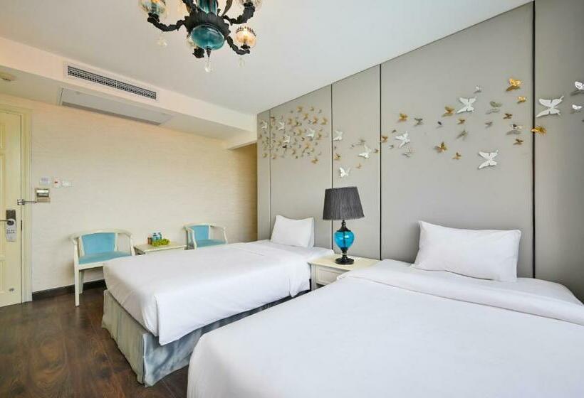 اتاق لوکس, California Saigon Hotel & Rooftop Pool