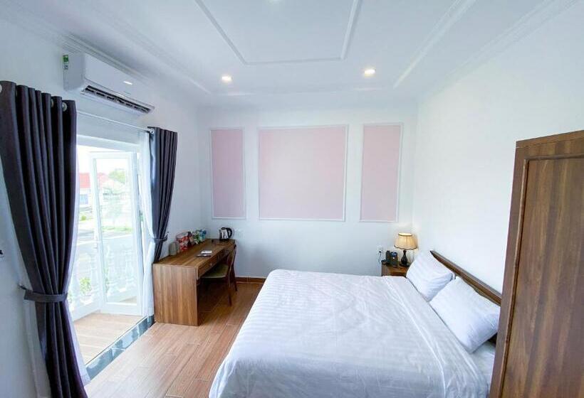 اتاق پریمیوم چهارنفره, Hodota Cam Binh Resort & Spa Lagi Beach