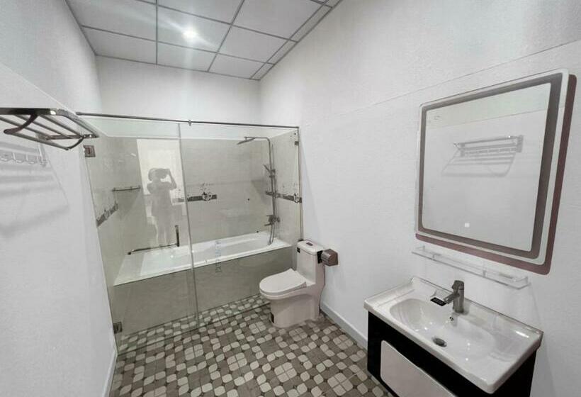 اتاق لوکس چهار تخته, Hodota Cam Binh Resort & Spa Lagi Beach