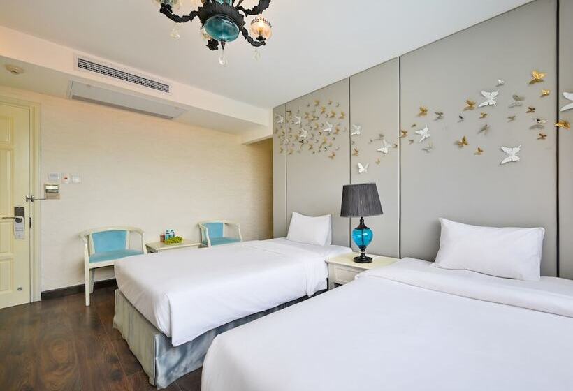 اتاق لوکس, California Saigon Hotel & Rooftop Pool