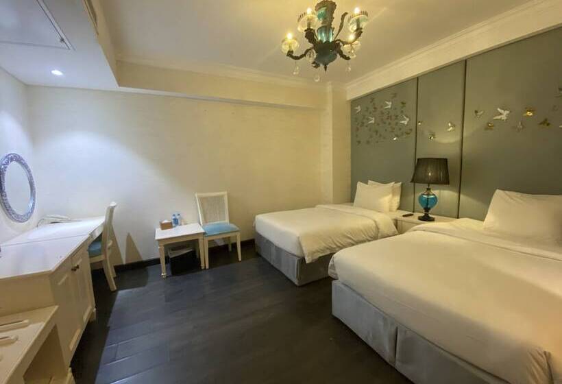 اتاق لوکس, California Saigon Hotel & Rooftop Pool